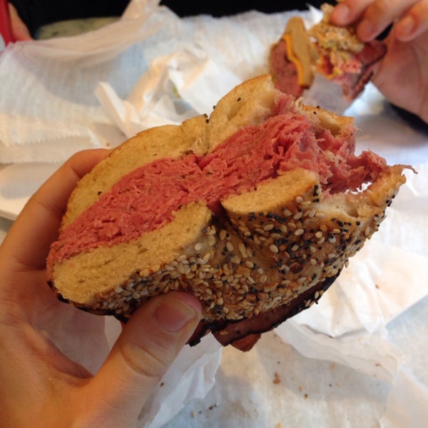 everything bagel with roastbeef! very very good!