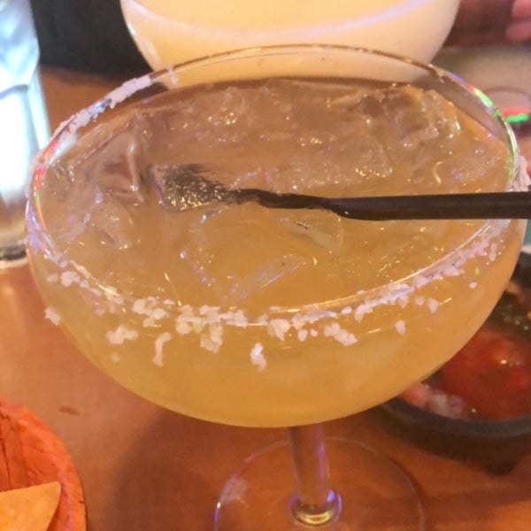10/12/2018 tarihinde Katie G.ziyaretçi tarafından Margaritas Mexican Restaurant'de çekilen fotoğraf