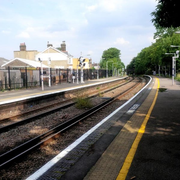 Crofton Park Railway Station (CFT) 4 tips