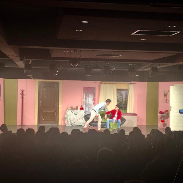 Foto diambil di Duru Tiyatro oleh Bülent Y. pada 3/7/2019