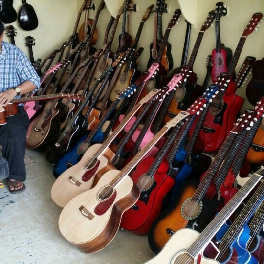 Guitar Master Guitar Store 4 tips