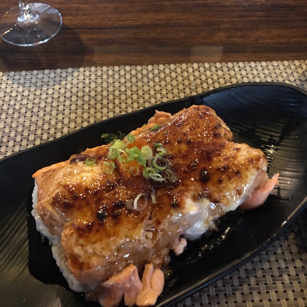 Das Foto wurde bei Yen Sushi &amp; Sake Bar (Century City) von CoCo am 11/7/2019 aufgenommen