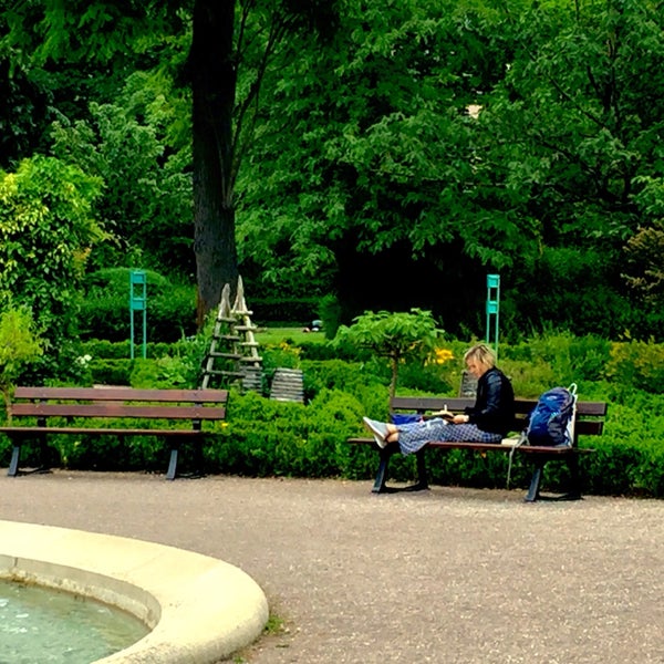 Jardin De L Arquebuse Botanical Garden In Dijon