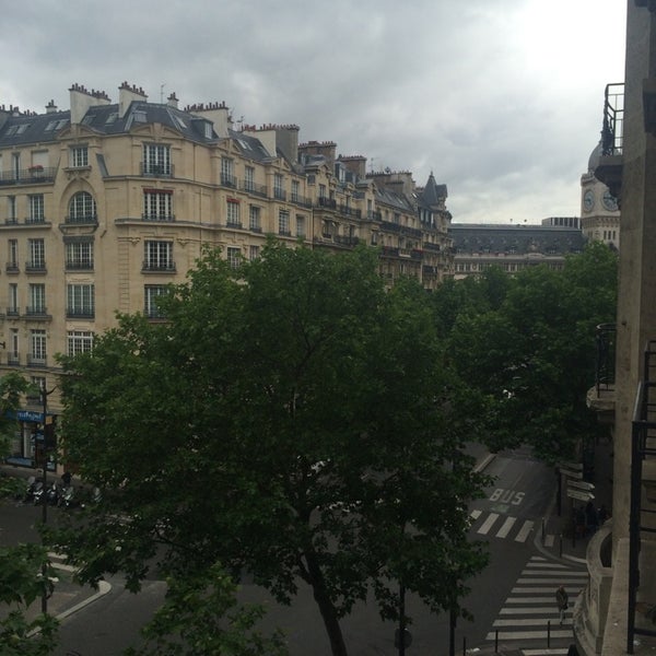 Photo taken at Holiday Inn Paris - Gare de Lyon Bastille by Анна R. on 5/28/2014
