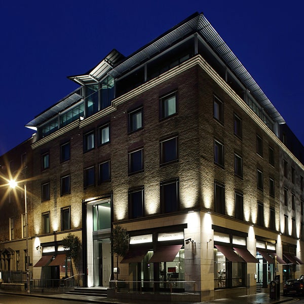 รูปภาพถ่ายที่ The Morrison Dublin, Curio Collection by Hilton โดย The Morrison Dublin, Curio Collection by Hilton เมื่อ 11/6/2013