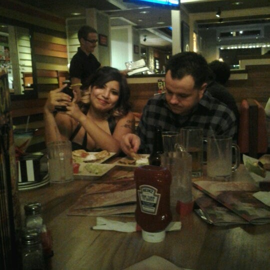 Photo taken at Chili&#39;s Grill &amp; Bar by Donick S. on 10/22/2012