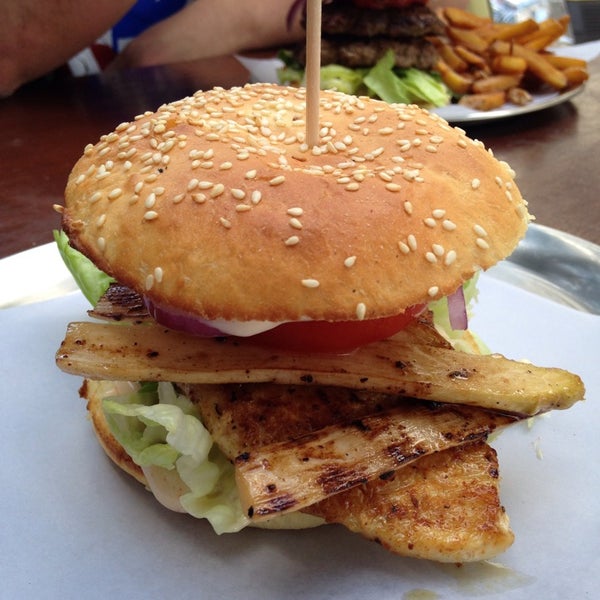 Photo taken at Hamburger Heaven by Daniel N. on 6/6/2014