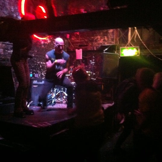 Photo taken at 12 Bar Club by Lewis K. on 10/7/2012