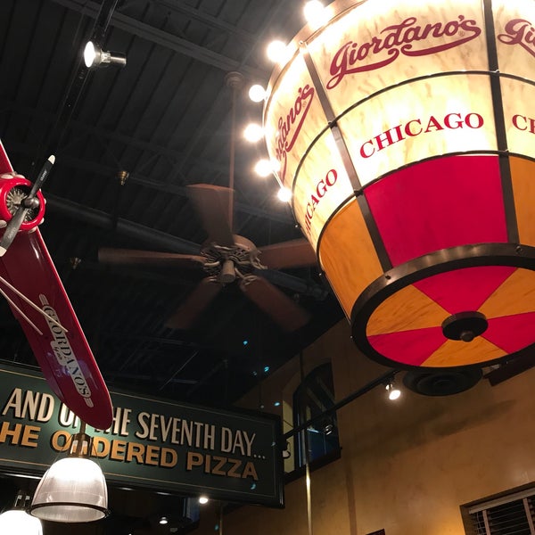 Photo taken at Giordano&#39;s by Curtis W. on 9/19/2017