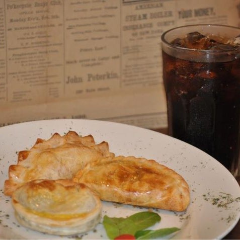 The Holiday season is in full swing! Come visit us today and enjoy our delicious lunch combo.