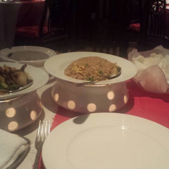 Das Foto wurde bei Chloe&#39;s Chinese Restaurant - Harbour von Александр П. am 12/27/2014 aufgenommen