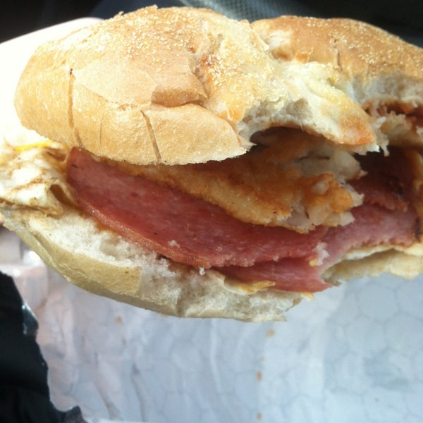 Dom's Cherry Street Deli 36 ziyaretçidan 1 tavsiye