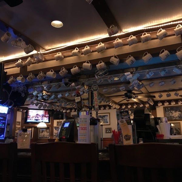 11/21/2018にRob P.がUgly Mug Bar &amp; Restaurantで撮った写真