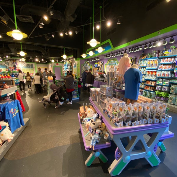 Store command. Store command