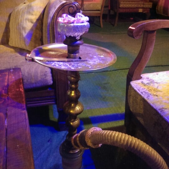 Foto tirada no(a) Ottoman Hookah Lounge por Yoncaa H. em 5/7/2014