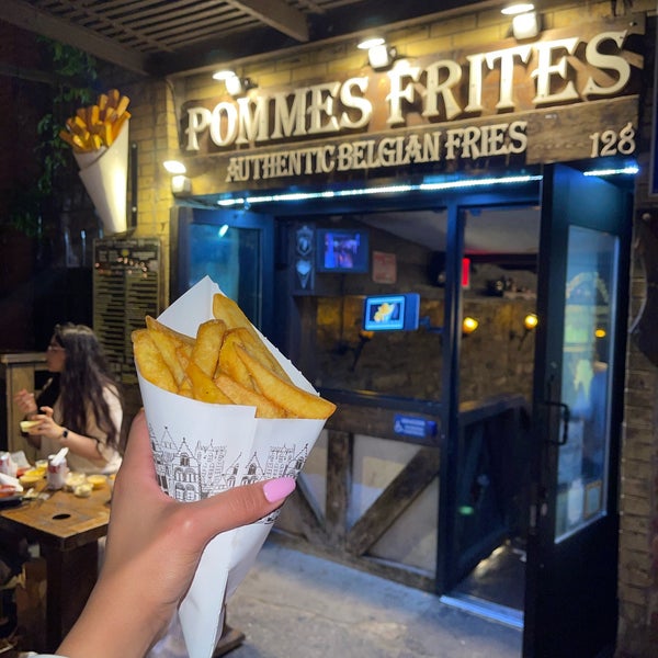 Photo taken at Pommes Frites by N🎏 on 8/13/2023