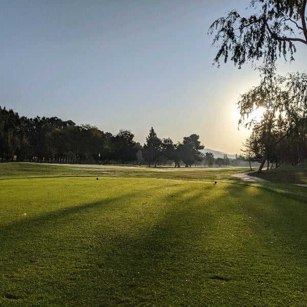 รูปภาพถ่ายที่ Diablo Creek Golf Course โดย Ruben B. เมื่อ 11/21/2019