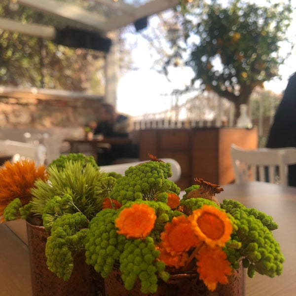 12/10/2019にMerve E.がHypatia İstanbul Kitabevi &amp; Cafeで撮った写真