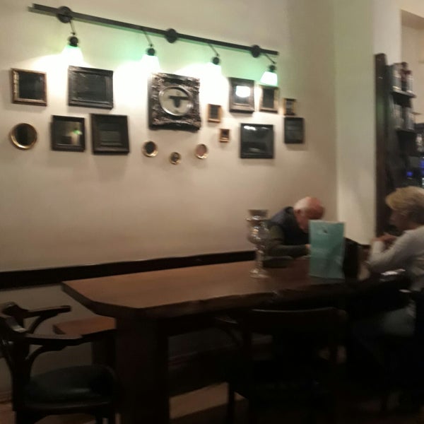 11/17/2017にYannick D.がMaybe Ist Kitchen and Cocktail by Kahvedanで撮った写真