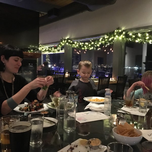 11/27/2016 tarihinde Kathleen O.ziyaretçi tarafından Clearwater Restaurant'de çekilen fotoğraf