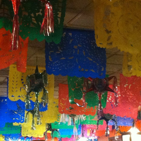 Foto tirada no(a) Guadalajara Mexican Restaurant &amp; Bar por Kathleen O. em 3/29/2014