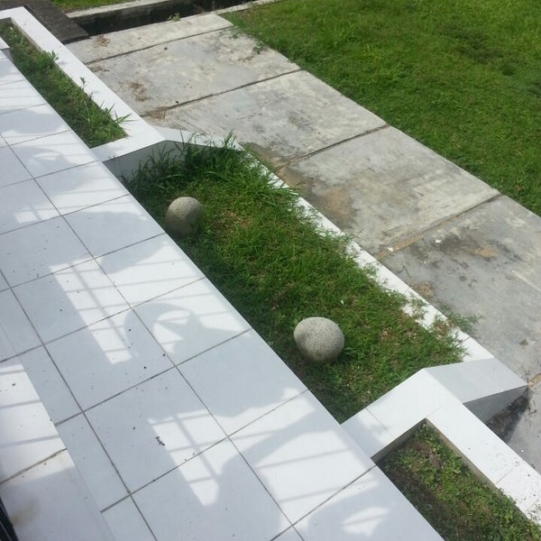 Photos At Makam Kucing Bertanduk Cemetery