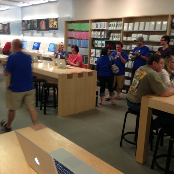 Photos at Apple West Town Mall 7600 Kingston Pike