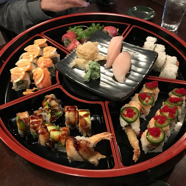 Снимок сделан в Shibuya Sushi Bar &amp; Grill пользователем Gilberto 11/3/2017