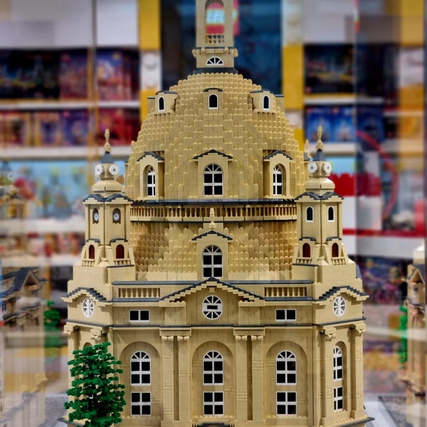 Store Details - LEGO® Store Dresden