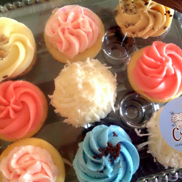 Crave Cookies & Cupcakes Northwest Calgary Calgary, AB