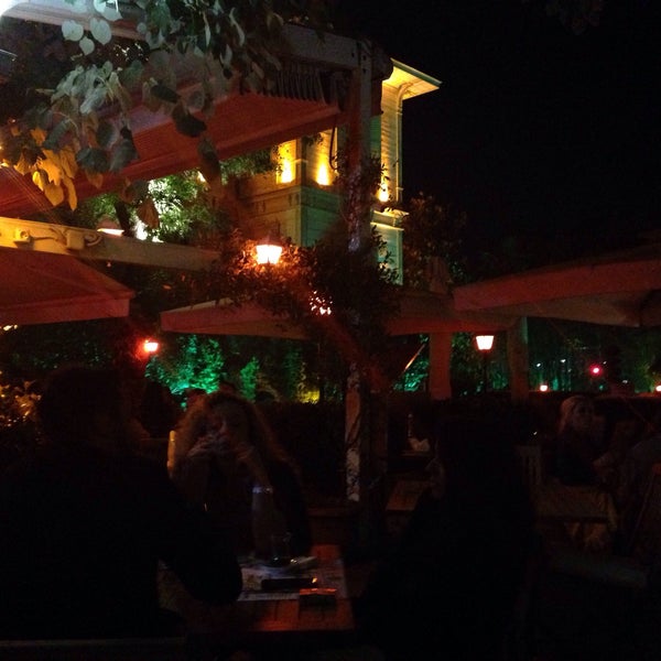 Foto scattata a Café Zanzibar da Oğuzhan E. il 5/30/2015