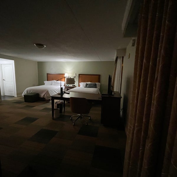 Photo taken at Hampton Inn &amp; Suites by Demond on 11/26/2020