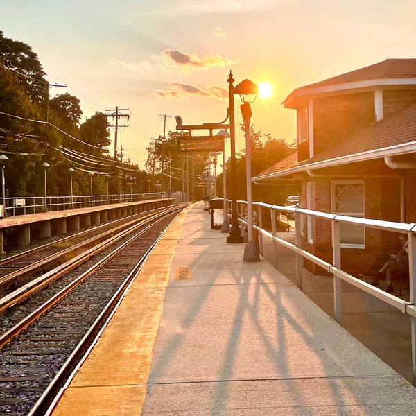 LIRR Garden City Station Rail Station