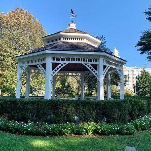 LIRR Garden City Station Rail Station