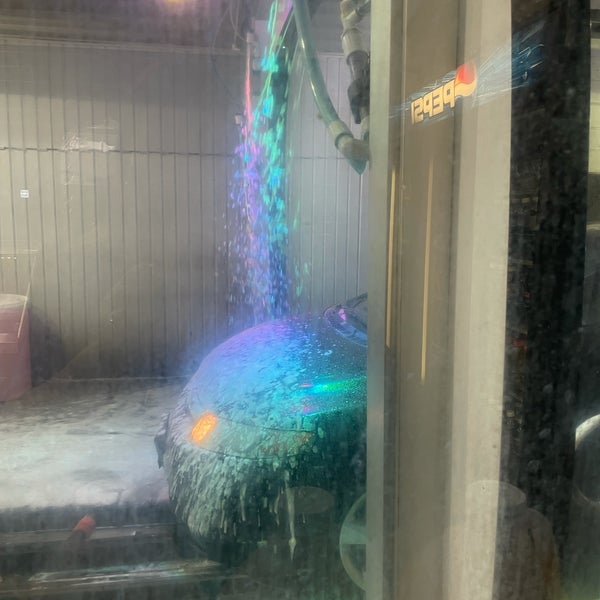 HighTech Car Wash Automotive Repair Shop in Garden City Park