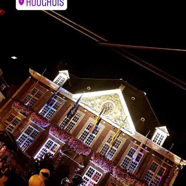 รูปภาพถ่ายที่ Brasserie Hooghuis โดย Ş. O. เมื่อ 9/25/2021
