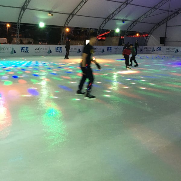 айс парк владивосток. волчок на катке. керчь ледовый каток ice park. айс парк купчино. айс парк владивосток.