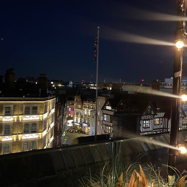 Photo taken at Soho Sky Terrace by Mohammed B. on 8/19/2022