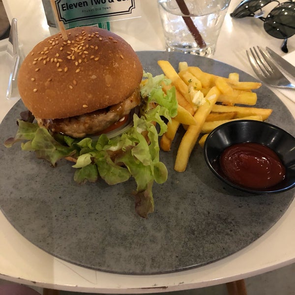 Chicken teriyaki burger was good, but great staff 👌🏽