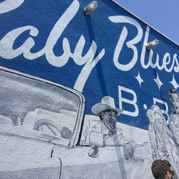 Photo taken at Baby Blues BBQ by Augustin V. on 5/11/2017