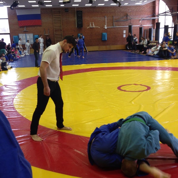 Спорткомплекс атлант. Каргат спорткомплекс Атлант. Спорткомплекс Атлант Южно Сахалинск. Нальчик Атлант спорткомплекс. Юрга спортивный комплекс Атлант.