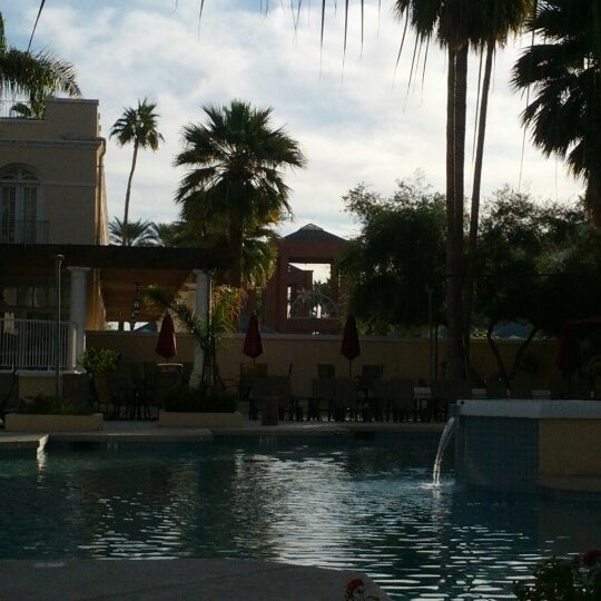 รูปภาพถ่ายที่ Crowne Plaza San Marcos Golf Resort โดย Tom R. เมื่อ 11/8/2012