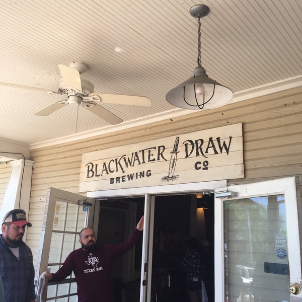 Das Foto wurde bei Blackwater Draw Brewing Company (303 CSTX) von Chris am 4/3/2016 aufgenommen