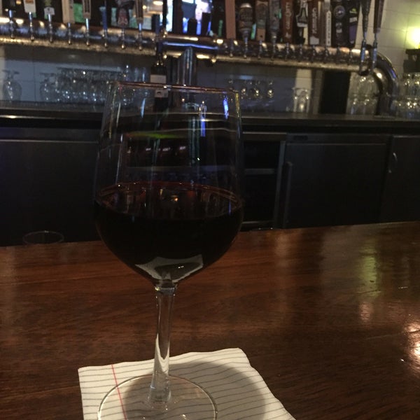 4/17/2016にChrisがCork Wine Barで撮った写真