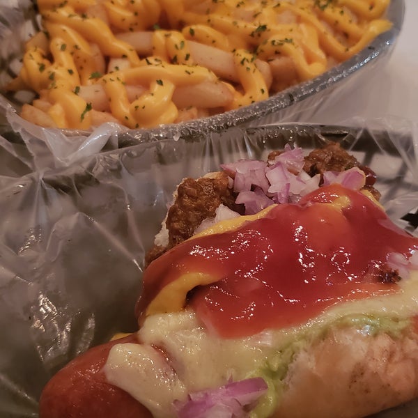 9/22/2018에 Adriana s.님이 Jack&#39;s Chili Hot Dogs에서 찍은 사진
