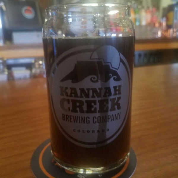 Снимок сделан в Kannah Creek Brewing Company пользователем Shannon C. 6/26/2017