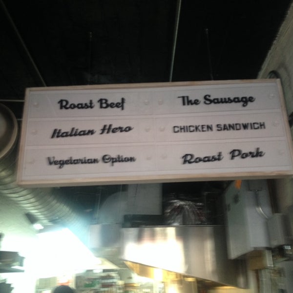 8/6/2014 tarihinde Steven🚽 B.ziyaretçi tarafından Meat Hook Sandwich'de çekilen fotoğraf