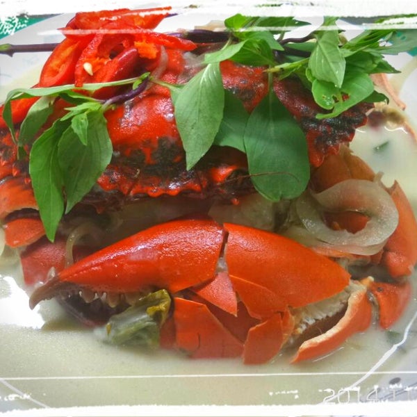 Have for you also the one and only creamy coconut milk crab... Yummy good