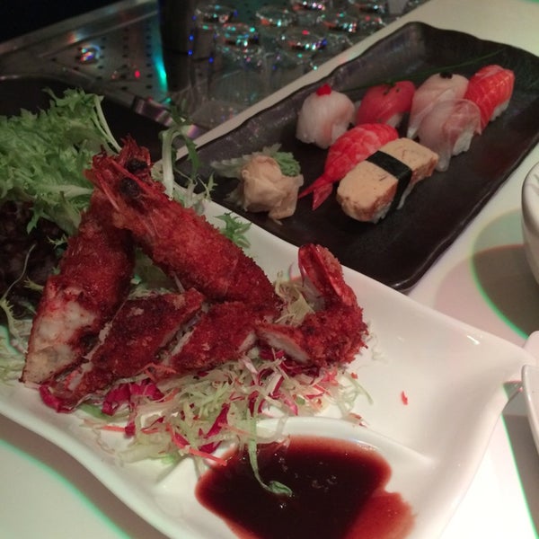 Снимок сделан в Ono Japanese Dining пользователем Mesut D. 3/21/2014
