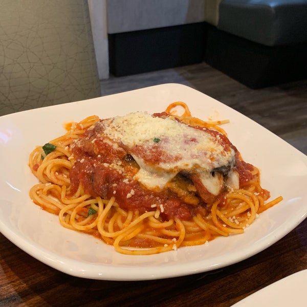 Photo taken at Melo&#39;s Pizza &amp; Pasta by Ishani S. on 5/19/2019